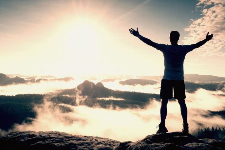 UČINKI PSIHOTERAPIJE SO POČASNI AMPAK TRAJNI  